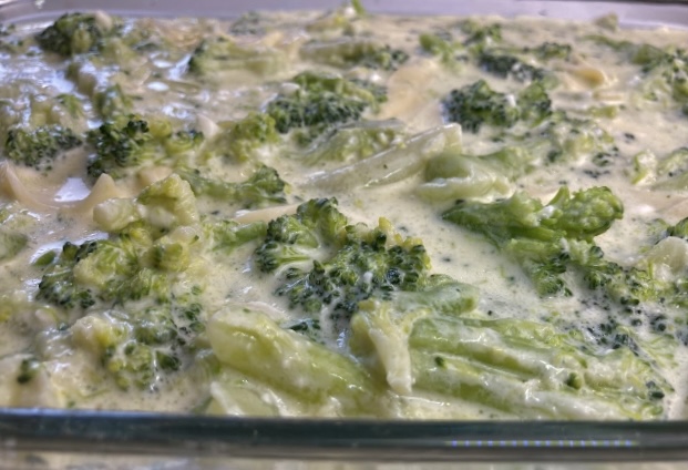 Broccoli with cottage cheese casserole - whole florets